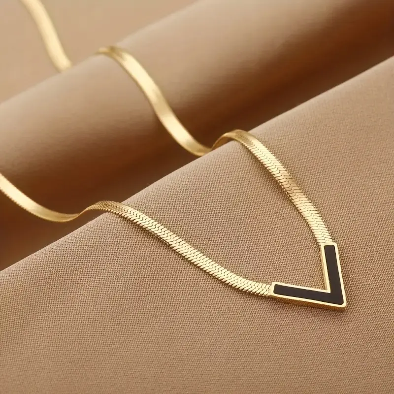 Black Vixen Necklace