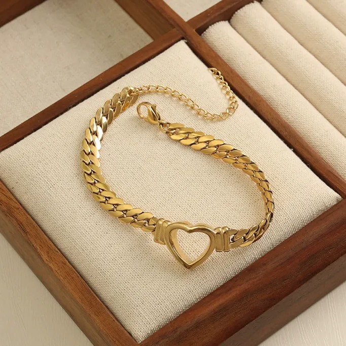 Amour Bracelet
